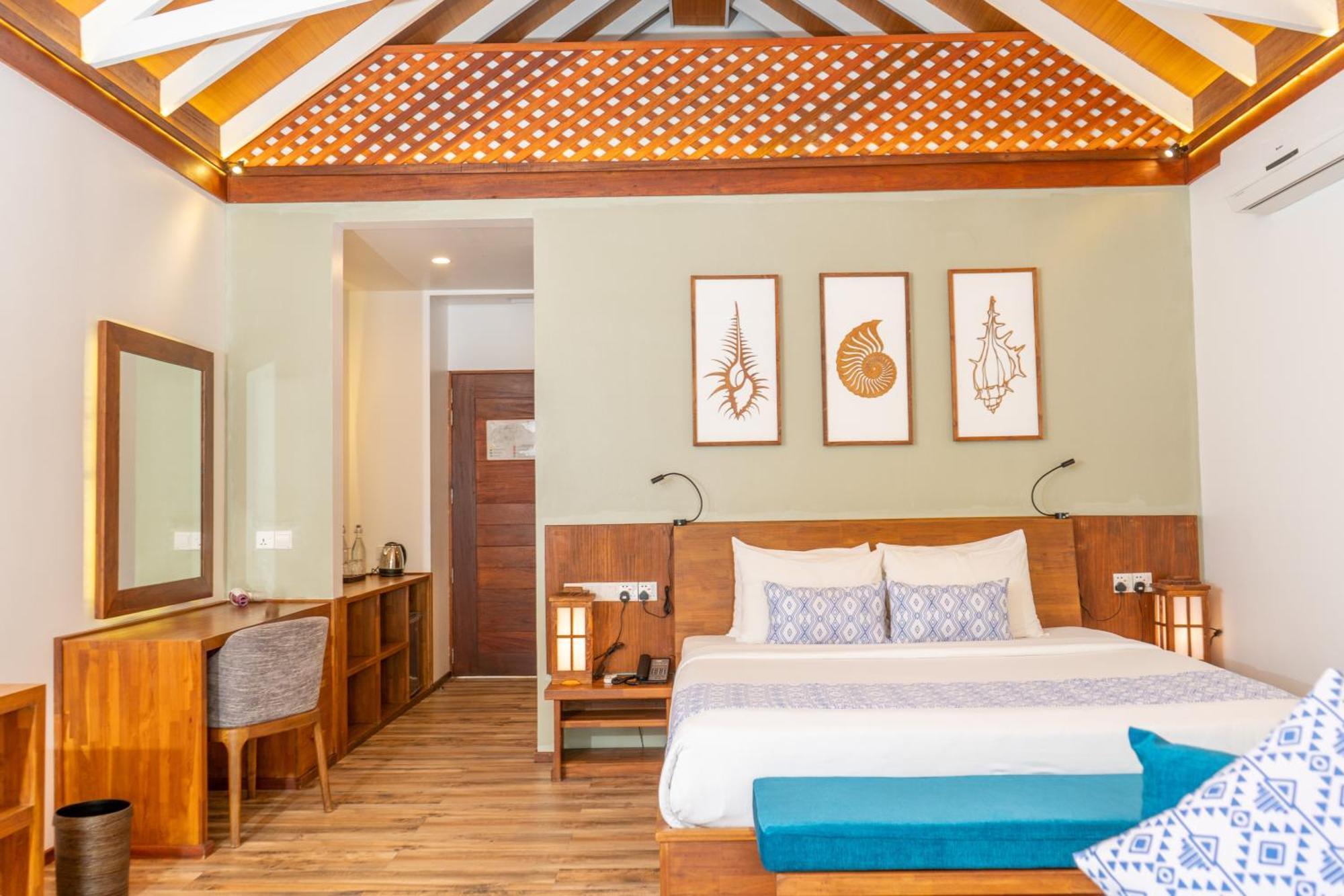 Kudafushi Resort & Spa Meedhoo  Exterior photo