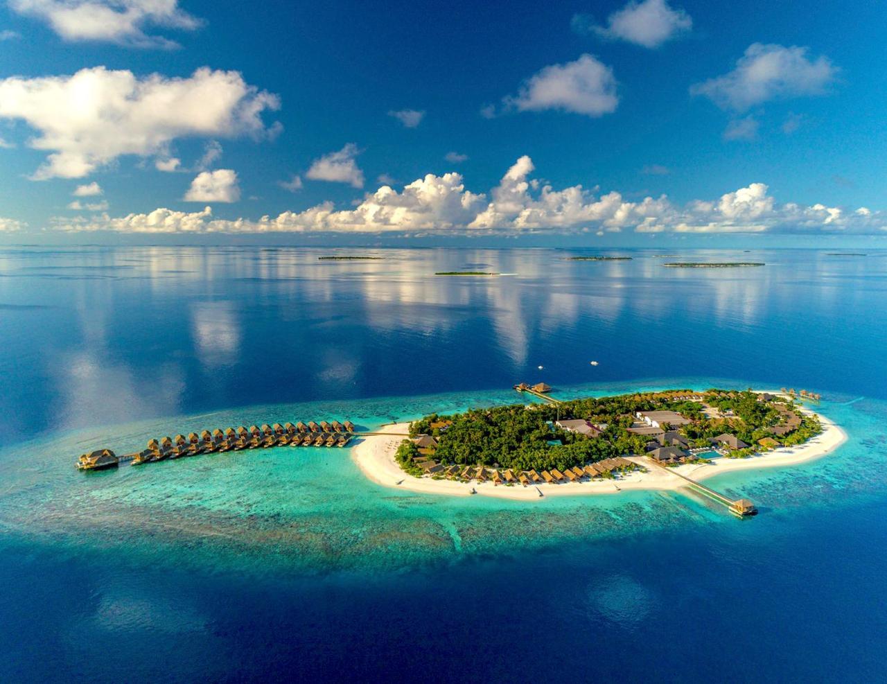 Kudafushi Resort & Spa Meedhoo  Exterior photo